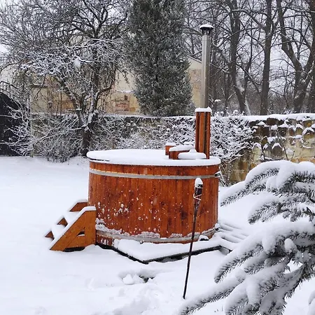 Toscana Luxury Loft & Sauna Villa *