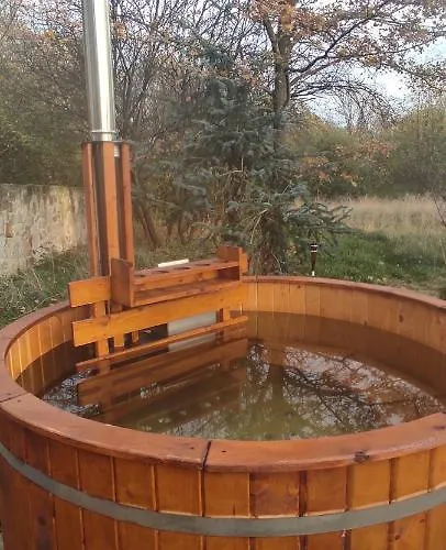 Toscana Luxury Loft & Sauna Villa *